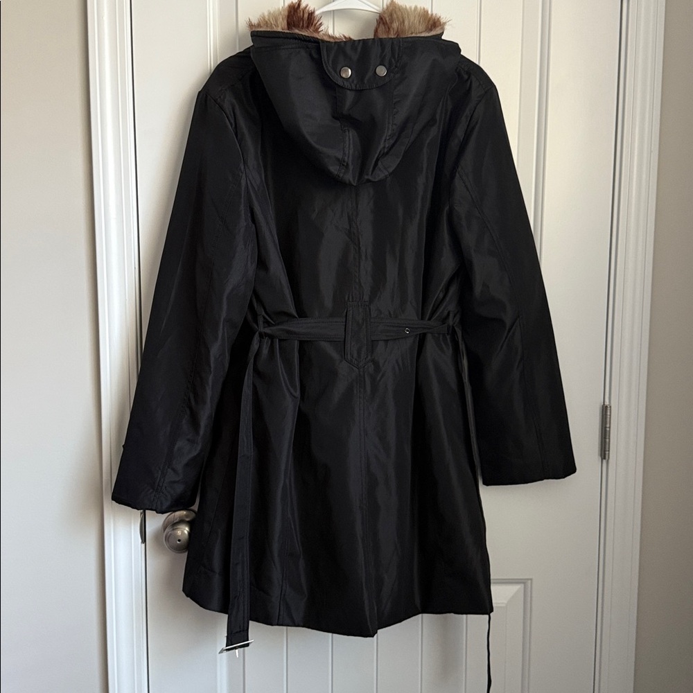 2 Piece Fur Rain Coat - Picture 5 of 12